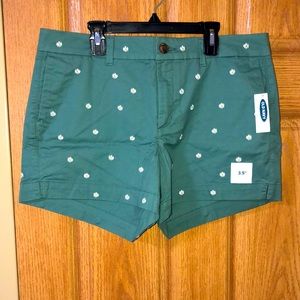 (Size 10) olive green Old Navy 3.5” shorts